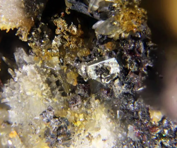 Weishanite-pyrargyrite.jpg