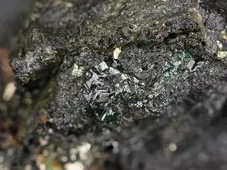 Goldmanite-574336.jpg
