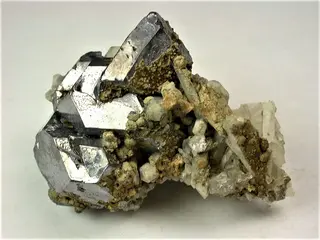 Greenalite, Galena, Quartz-927692.jpg