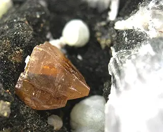Greenockite-t06-119b.jpg