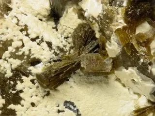 Greifensteinite-MA1277056257.jpg