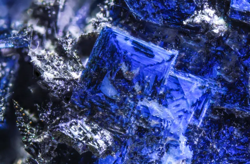 Hardystonite4664-9.jpg
