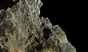 Hauerite