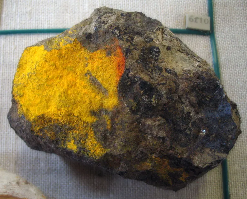 Hawleyite.jpg