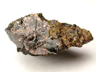 Hendricksite, Andradite-616580.jpg