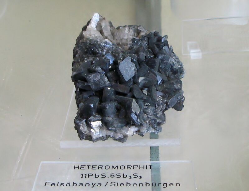 Heteromorphite