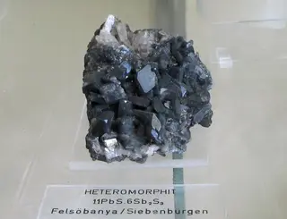 Heteromorphit - Felsöbanya, Siebenbürgen.jpg