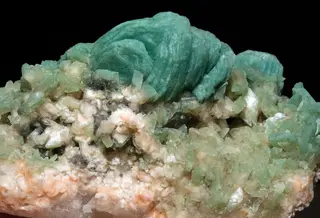 Stilbite-(Ca), heulandite-Ca 7100.1873.jpg