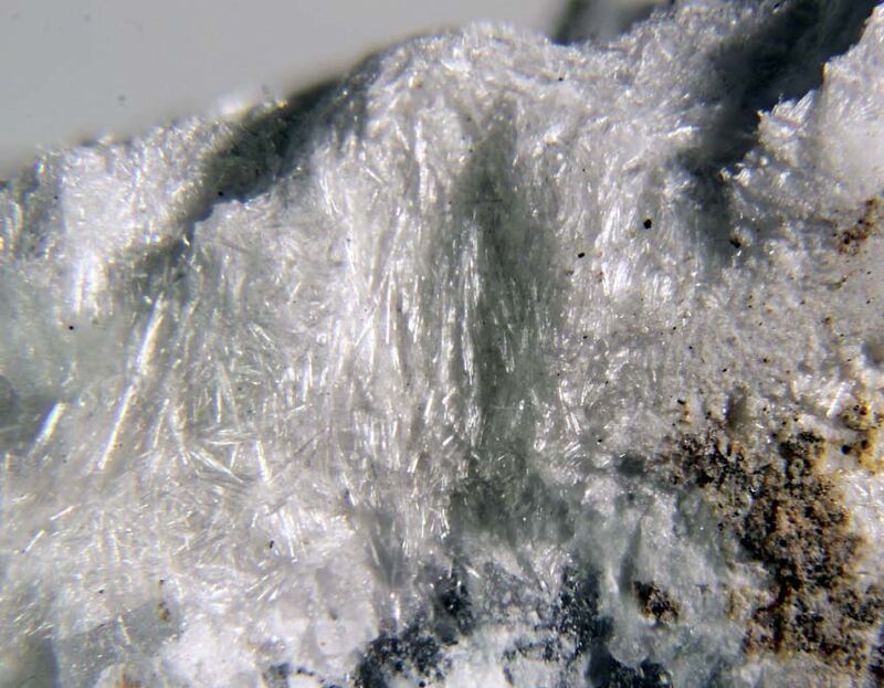 Hielscherite