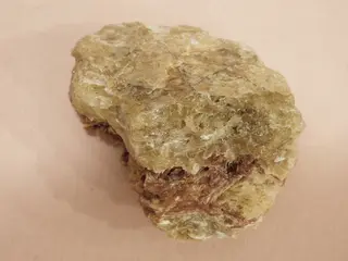 Hokkaidoite exhibited in Tochigi Prefectural Museum.jpg
