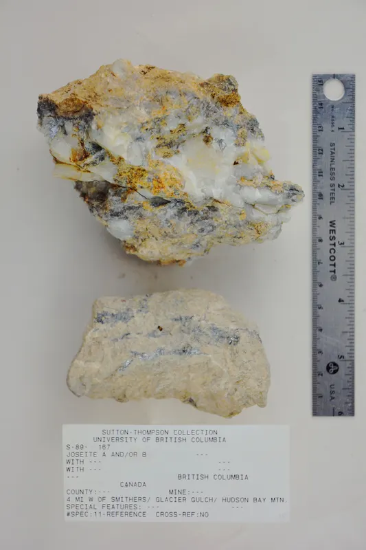 Joséite-A B (31984127537).jpg