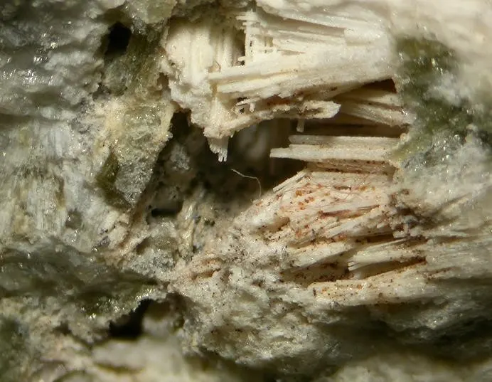 Kaliophilite-90396.jpg