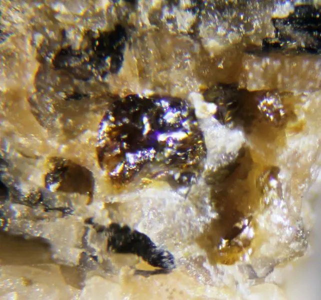 Yftisite-(Y) & Keiviite-(Y).jpg