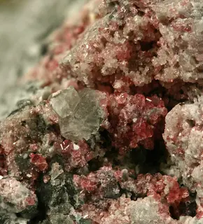 Nepheline, Kentbrooksite-170662.jpg