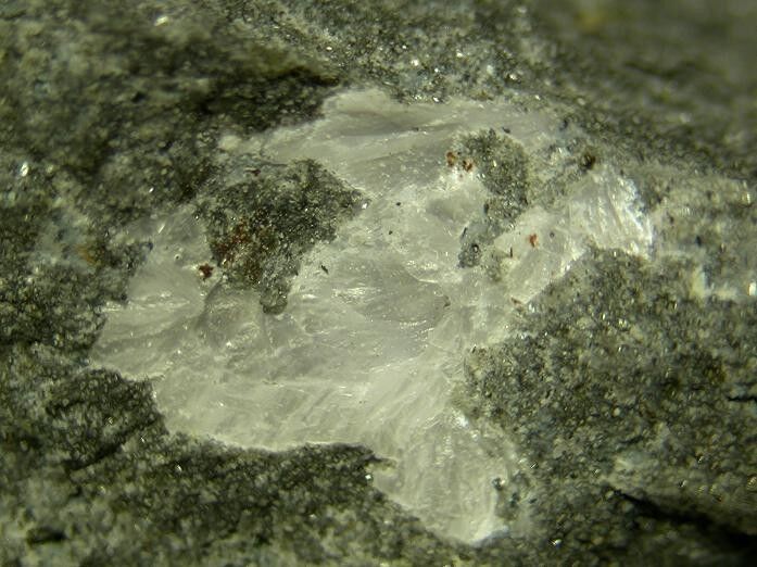 Kimuraite-(Y)