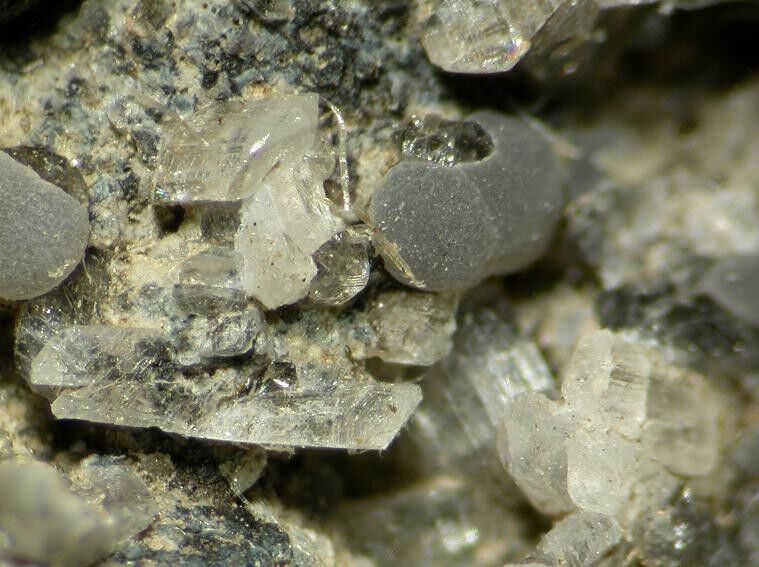 Kirschsteinite