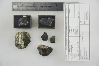 Umangite with Klockmannite, Clausthalite, Calcite, and Azurite (46852781205).jpg
