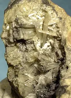 Lanarkite-153362.jpg