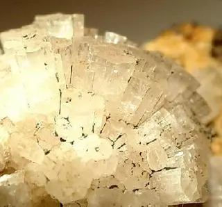 Leifite-zr4b.jpg
