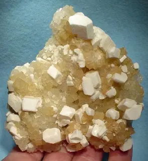 Leonite-Halite-133815.jpg