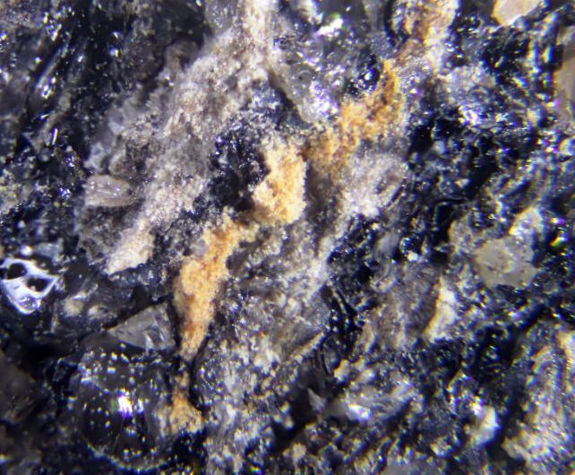 Lucasite-(Ce)