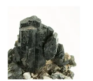 Magnesio-hornblende.png