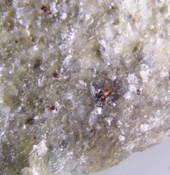 Magnesioneptunite.jpg