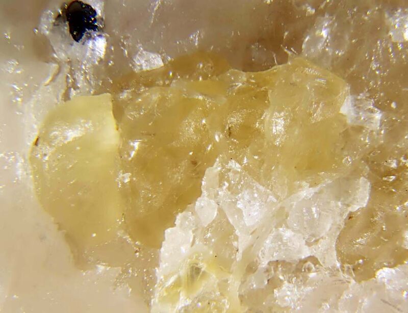 Magnesiostaurolite