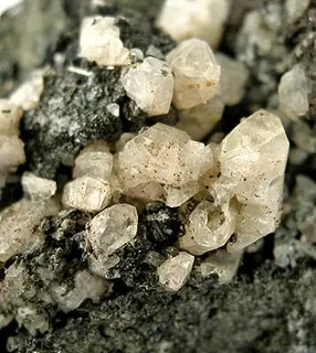 Anorthite-rare08-38b.jpg