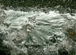 Makatite-164563.jpg