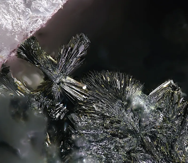 Manganrockbridgeite-1297348.jpg