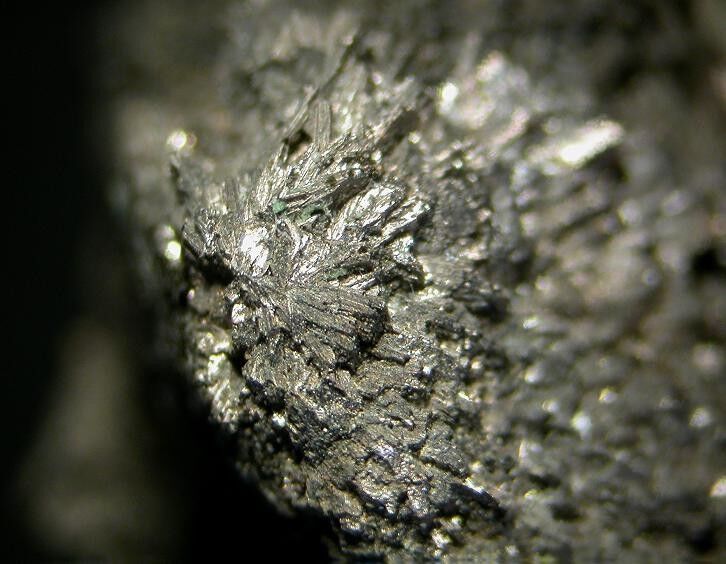 Maucherite
