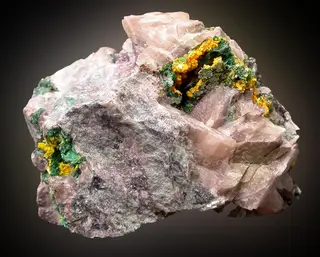 Metatyuyamunite-Malachite-201145.jpg
