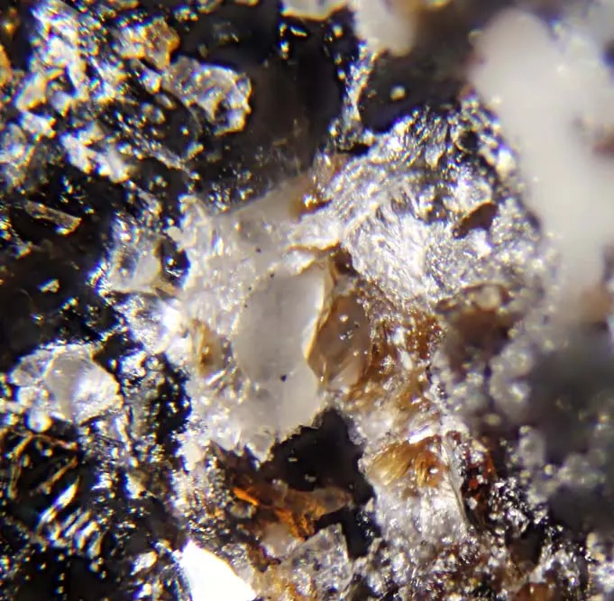 Nasonite over Manganophyllite.jpg