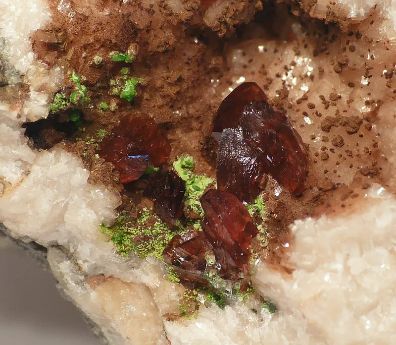 Nickelaustinite-Roselite-539613.jpg
