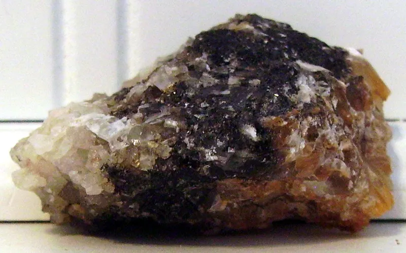 Nitrocalcite-347968.jpg