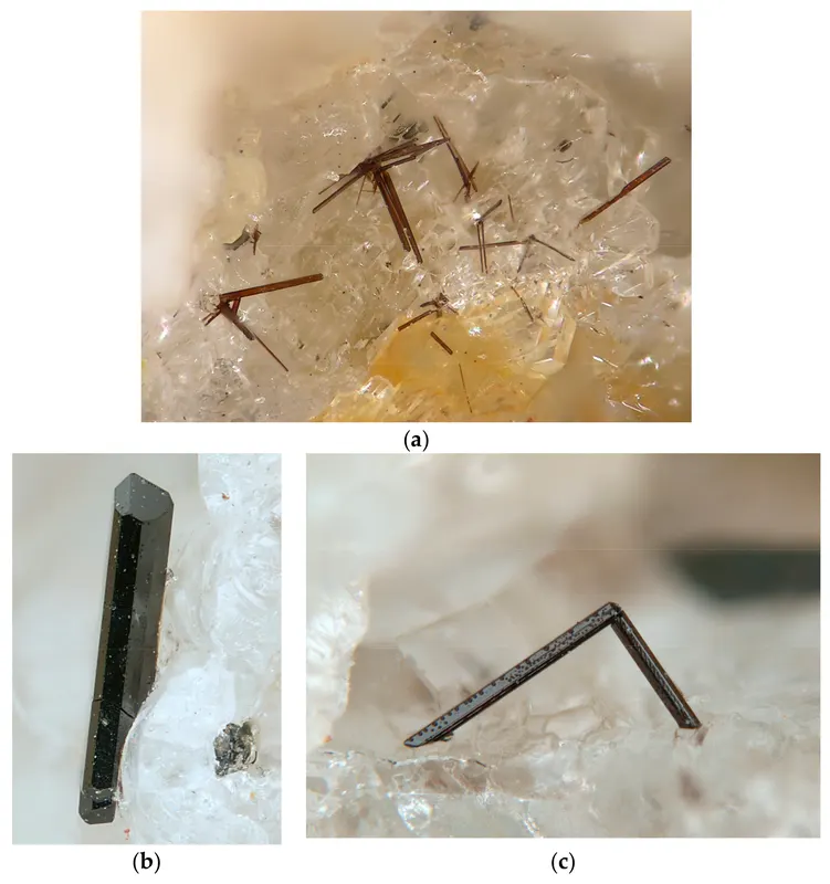 Nöggerathite-(Ce) images.png