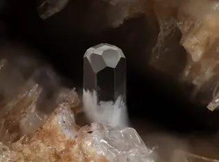 Nosean single crystal2 - Ochtendung, Eifel, Germany.jpg