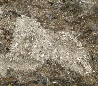 Offretite-535510.jpg