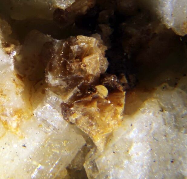 Okanoganite-(Y)