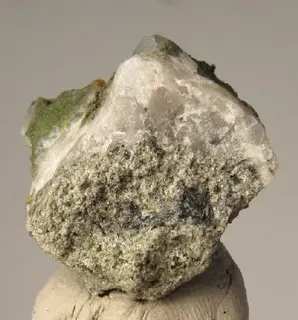 Oosterboschite, Trogtalite, Cuprosklodowskite, Quartz-384832.jpg