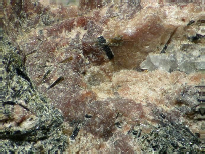Organovaite-Zn
