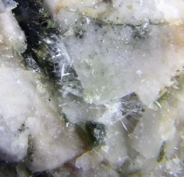 Paravinogradovite.jpg