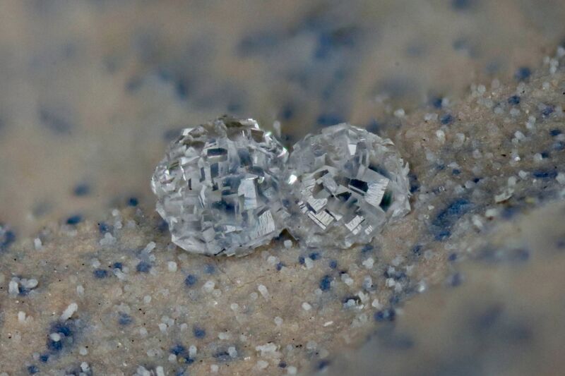 Paulingite-K