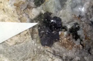 Perrierite-(La).jpg