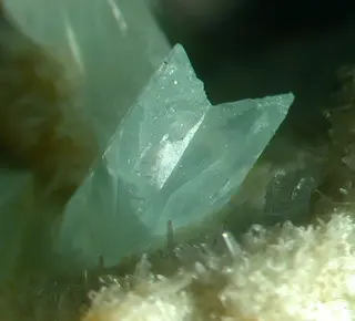 Phosphophyllite-131113.jpg