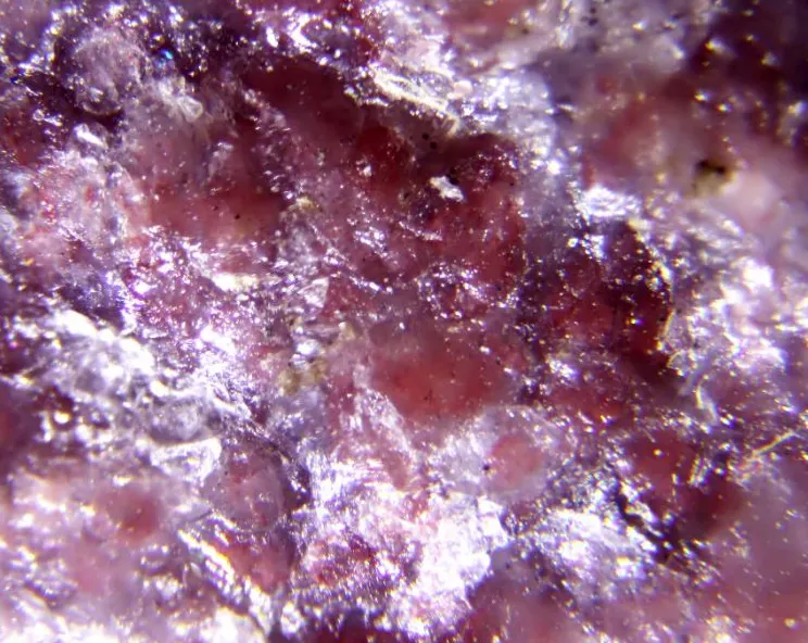 Piemontite-(Sr).jpg