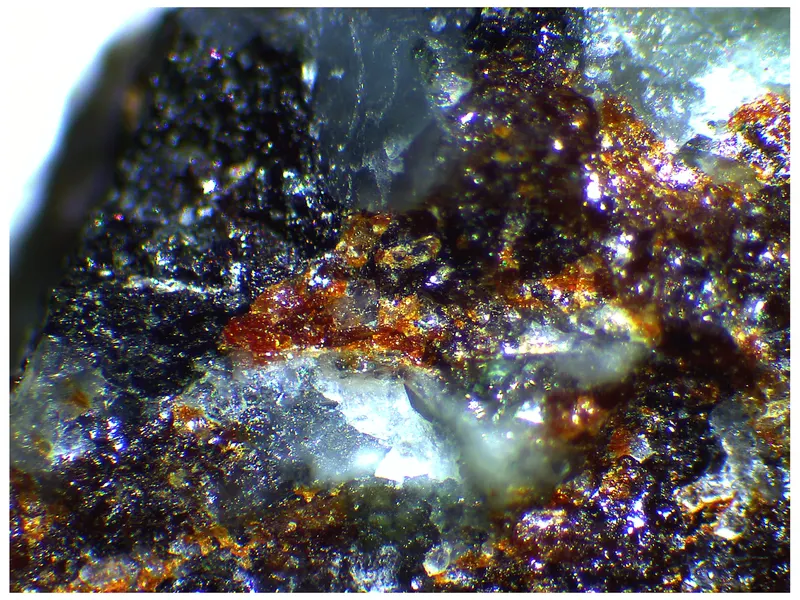 Pilanesbergite.png