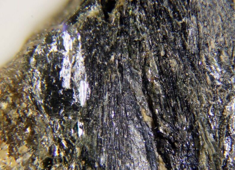 Potassic-ferro-sadanagaite
