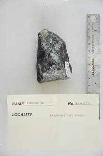 Pyrochroite (47122316764).jpg